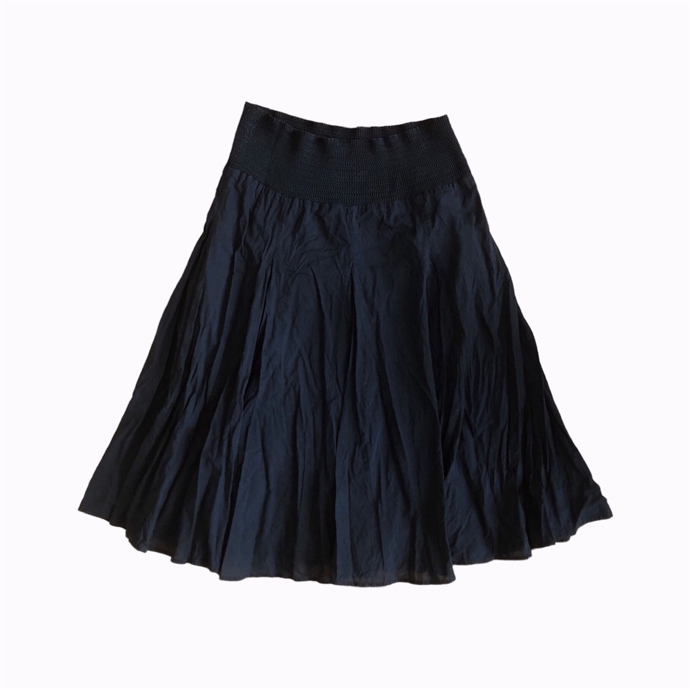 voluminous skirt